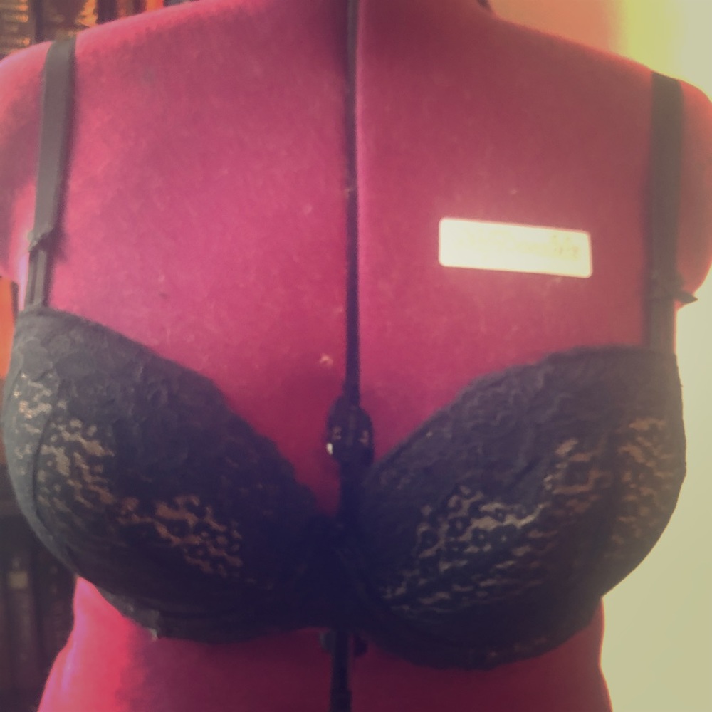 Torrid underwire lace padded bra 38DDD